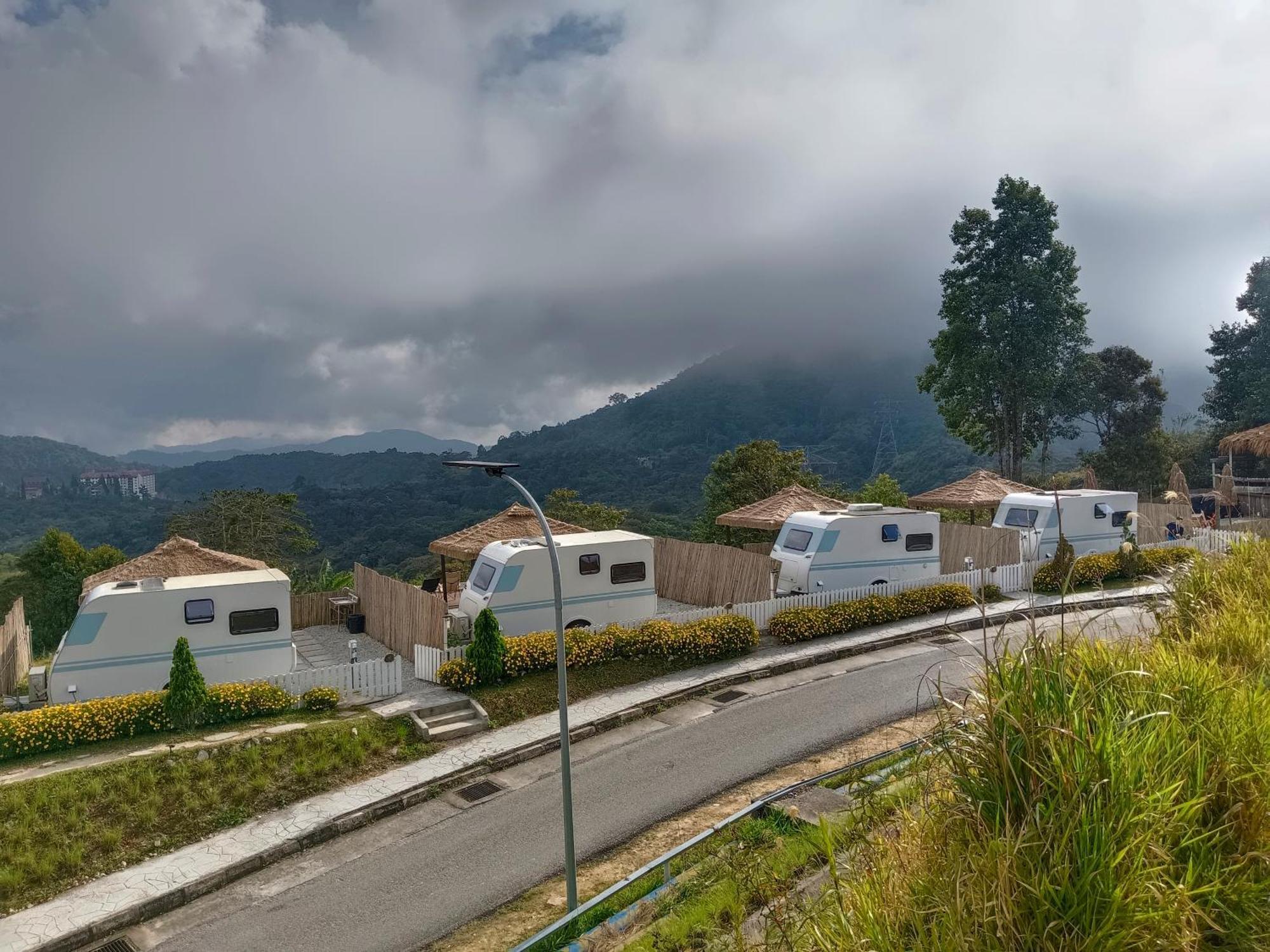 Golden Rose Homestay Cameron Highlands บรินชัง ภายนอก รูปภาพ